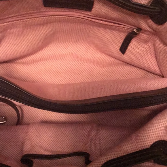 Dooney & Bourke Tote in Good condition - Picture 5 of 5